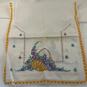 Embroidered Floral Basket Linen Panel in White and Yellow